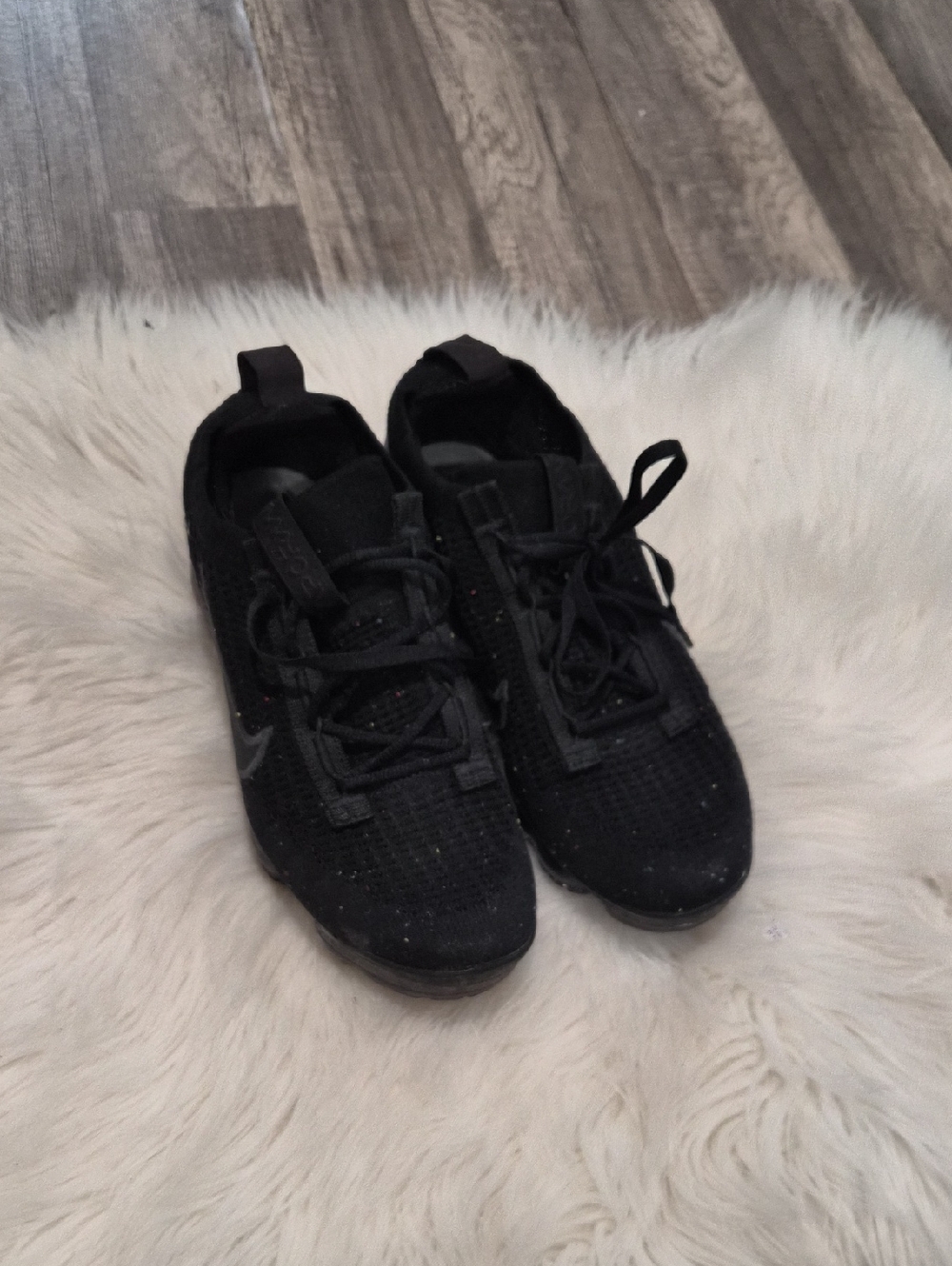 Nike Black Knit Low-Top Sneakers